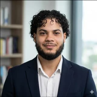 Portrait de Achraf Ayar, Directeur Général de Permis Construire Rapide